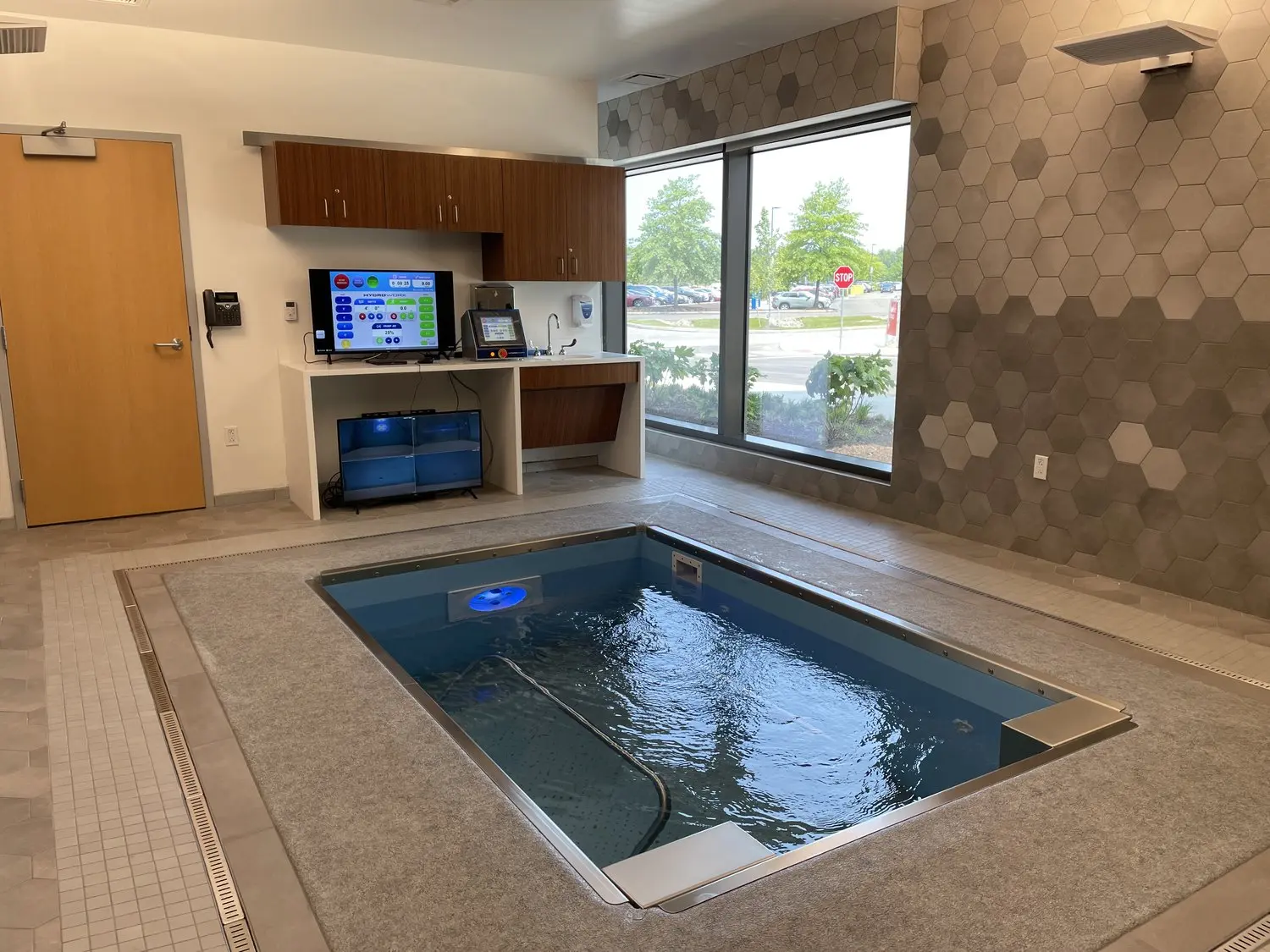 HydroWorx 500 Series 6